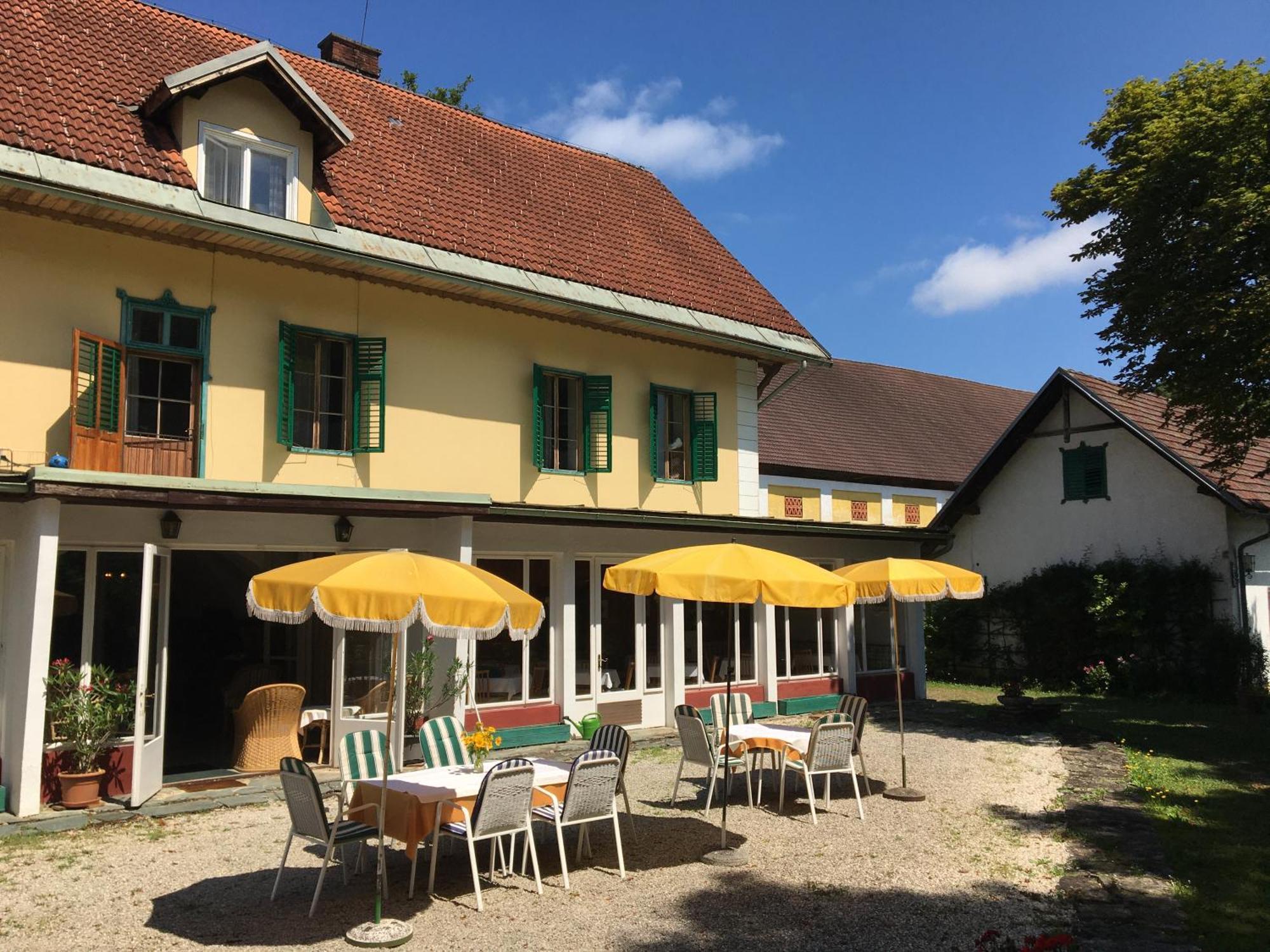 Skorianzhof Hotel Eberndorf ภายนอก รูปภาพ